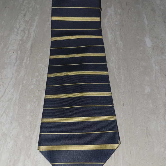 Brooks Brothers Navy Tie with Yellow Stripe Pattern - Picture 2 of 4